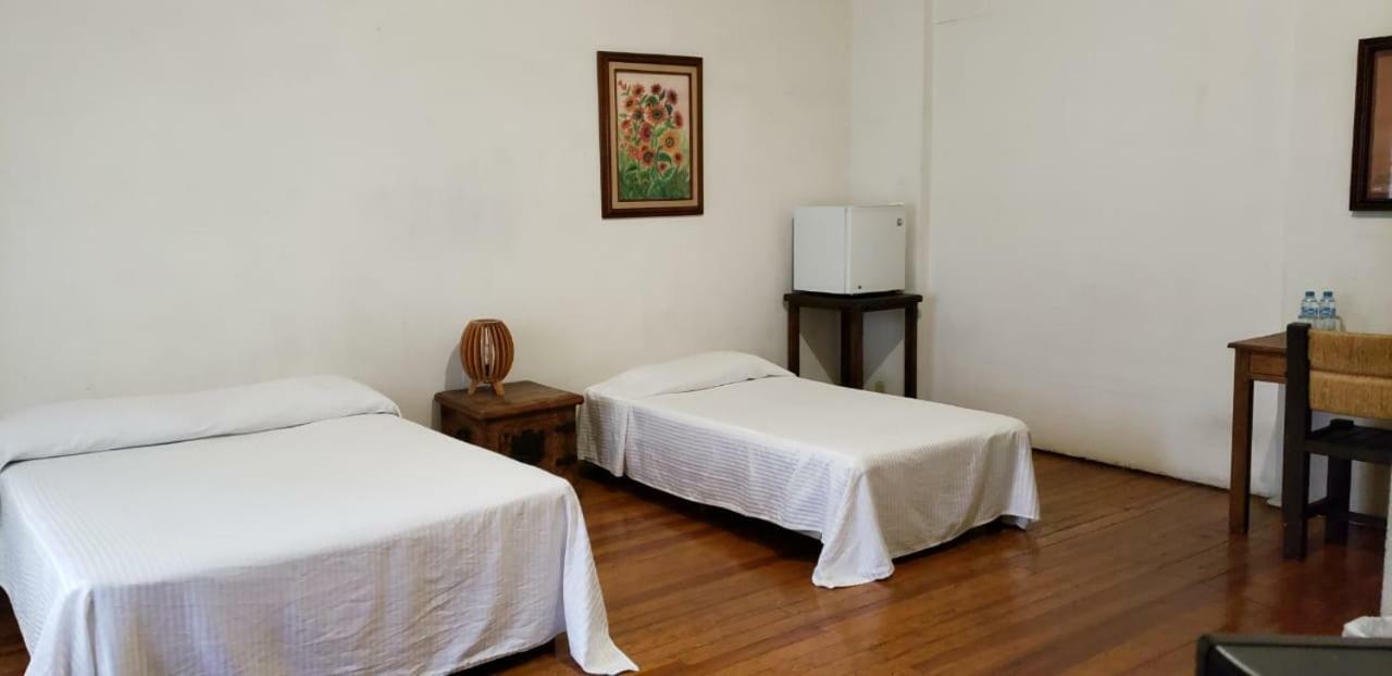 Anys Hostal Cidade do México Exterior foto
